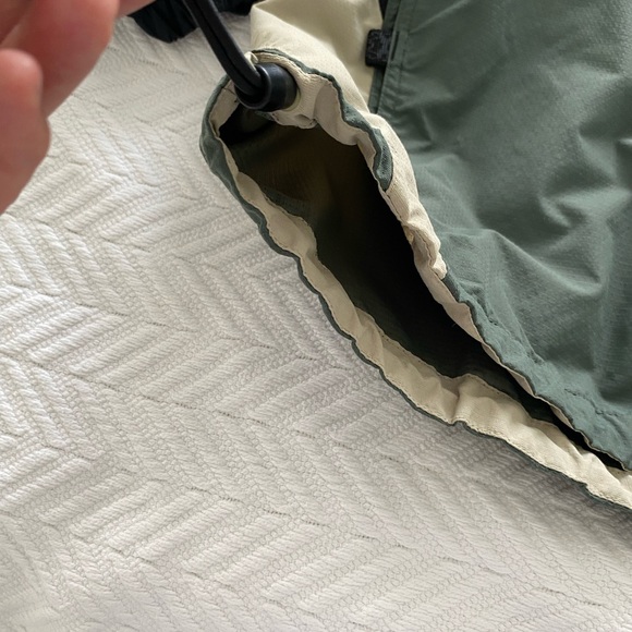 Mens packable Columbia Jacket - Picture 6 of 11